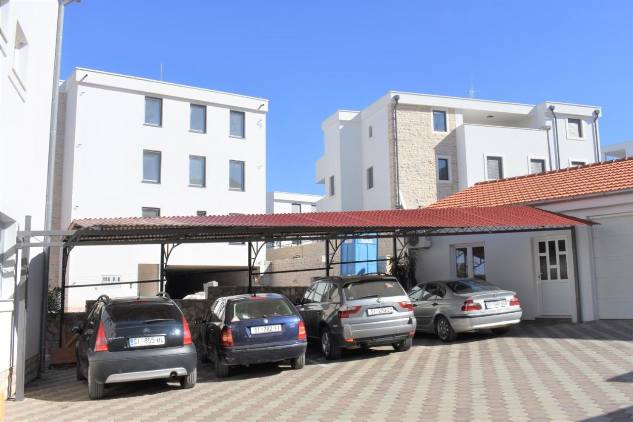 Janja Apartment *