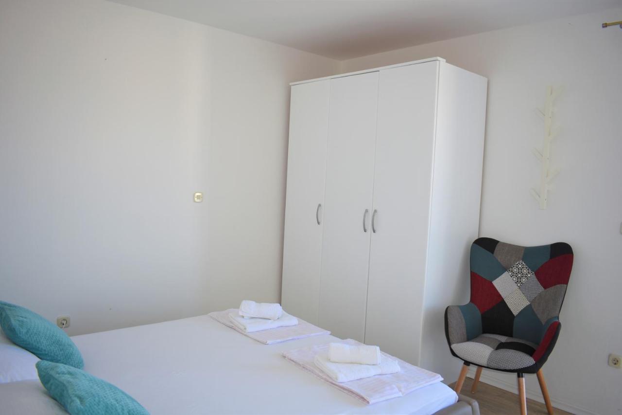 Apartment Janja Murter